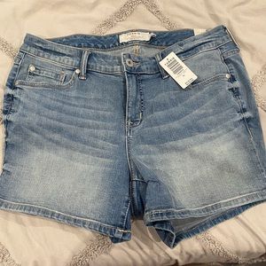 Torrid denim shorts